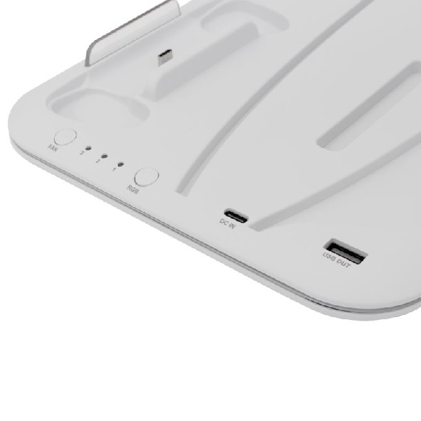 White Shark KIMURA cooling pad/stand + 2x charging stations for Playstation 5 