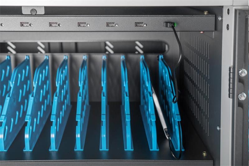 DIGITUS nabíjecí vozík pro notebooky/tablety, až pro 30 zařízení do 15,6", 30xUSB-A (5V/2,1A - 10W na zař.) 